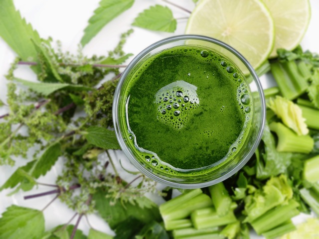 Tajemnice zdrowych smoothie: Jak stworzyć idealną mieszankę?
